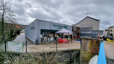 Carrefour Contact à Montville