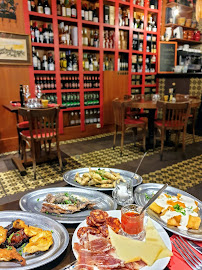 Plats et boissons du Restaurant espagnol Casa Paco...Restaurant à Paris - n°5