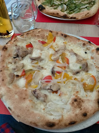 Pizza du Pizzeria Les Pénates à Saint-Julien-en-Born - n°13