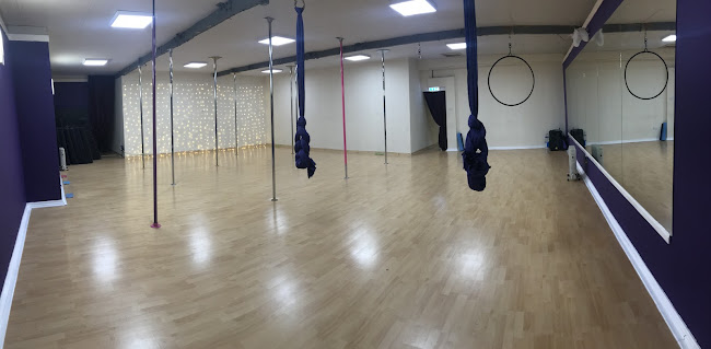 LaKiTa Dance Pole And Aerial Arts Studio - Warrington