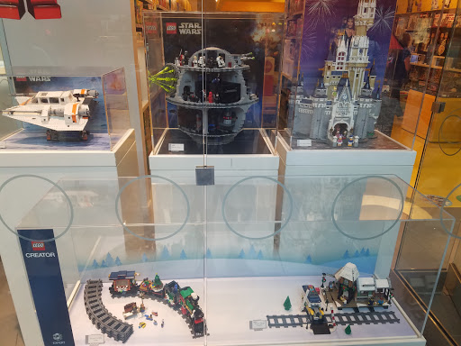 Toy Store «The LEGO Store», reviews and photos, 6020 E 82nd St, Indianapolis, IN 46250, USA