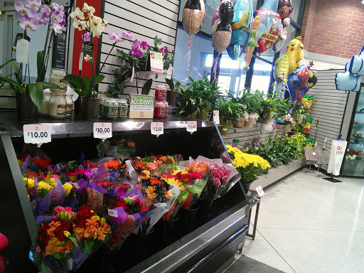 Grocery Store «Schnucks», reviews and photos, 9074 Overland Plaza, Overland, MO 63114, USA