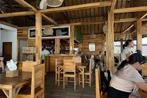 Kelly's Warung image