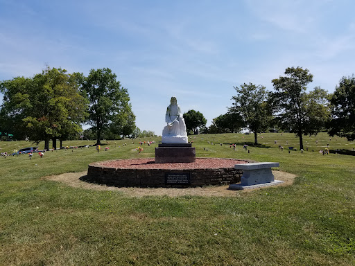 Funeral Home «Floral Hills Memorial Gardens», reviews and photos, 5336 Old Taylor Mill Rd, Taylor Mill, KY 41015, USA