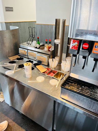 Mexican Restaurant «Chipotle Mexican Grill», reviews and photos, 1715 N Town E Blvd, Mesquite, TX 75150, USA