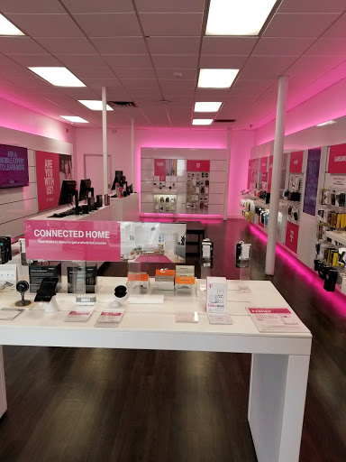 Cell Phone Store «T-Mobile», reviews and photos, 2082 Nevada City Hwy, Grass Valley, CA 95945, USA