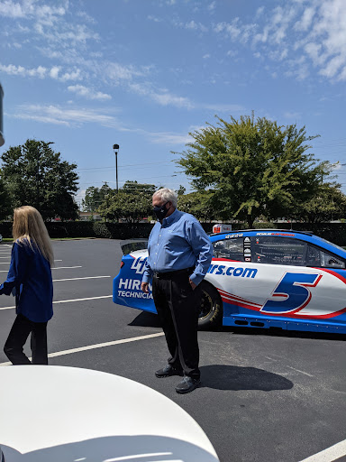 Car Dealer «Hendrick Automotive Group - Independence Center», reviews and photos, 6030 E Independence Blvd, Charlotte, NC 28212, USA