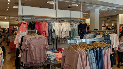 Clothing Store «Gap», reviews and photos, 7430 164th Ave NE, Redmond, WA 98052, USA