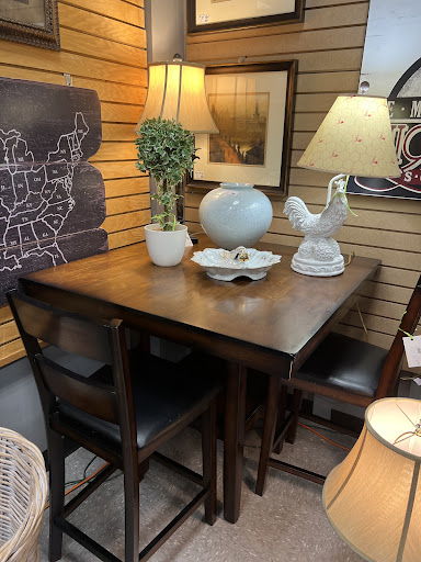 Furniture Store «Church Ladies Furniture Consignment», reviews and photos, 3570 Buford Hwy #204, Duluth, GA 30096, USA