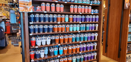 Outdoor Sports Store «Field & Stream», reviews and photos, 3851 Chapel Ln, Hoover, AL 35244, USA