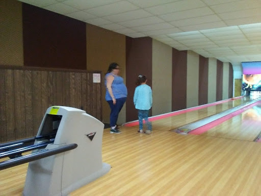 Bowling Alley «Parkside Lanes», reviews and photos, 815 S Co Rd 200 W, Greensburg, IN 47240, USA