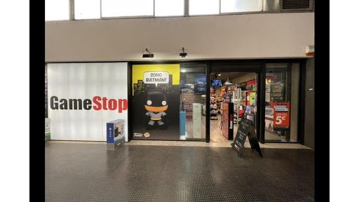 GameStop Piazza Vanvitelli Vomero, Naples, NA