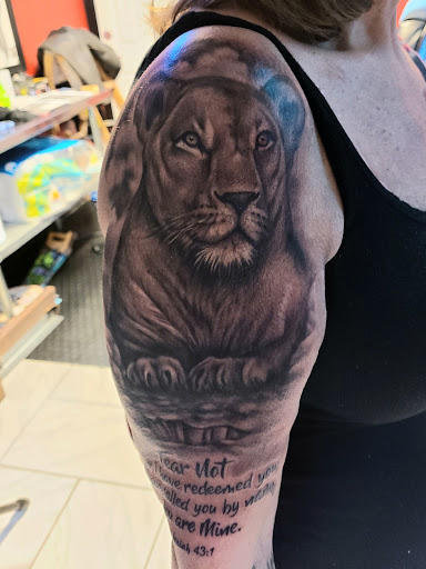 Explore armpit tattoo ideas, creative tattoo ideas in Northampton, available at Inkglorious Custom Tattoo Studio