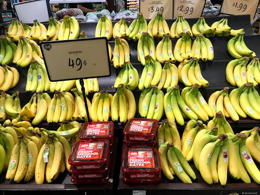 Grocery Store «D & W Fresh Market», reviews and photos, 2181 Wealthy St SE, East Grand Rapids, MI 49506, USA