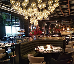 Colmillo - Puerta de Hierro photo