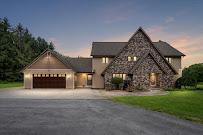 Ackerman Real Estate Photography - Photo 2 - Car repair in , Utica