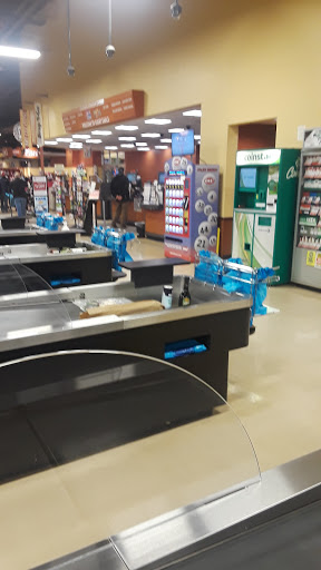 Supermarket «Giant Eagle Supermarket», reviews and photos, 870 N Court St, Medina, OH 44256, USA