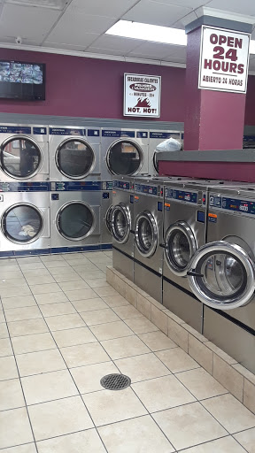 Laundromat «2 Minit Laundry», reviews and photos, 905 E 20th Ave, Tampa, FL 33605, USA