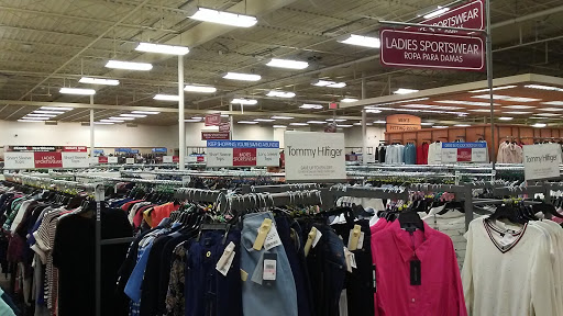 Clothing Store «Burlington Coat Factory», reviews and photos, 1 Padanaram Rd, Danbury, CT 06811, USA