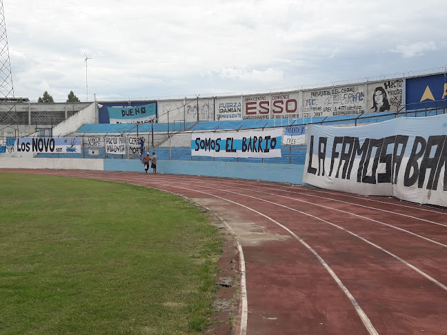 Opiniones de Estadio Luis Tróccoli en Montevideo - Campo de fútbol