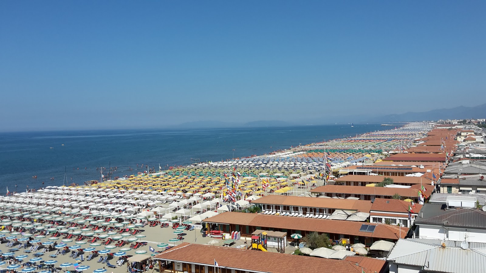 Viareggio beach photo #5