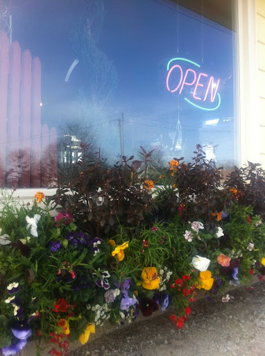 Garden Center «Salsbery Garden Center», reviews and photos, 6346 W Broadway, McCordsville, IN 46055, USA