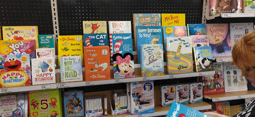 Shopping Mall «Conway Commons Shopping Center», reviews and photos, 310 Conway Blvd, Conway, AR 72034, USA