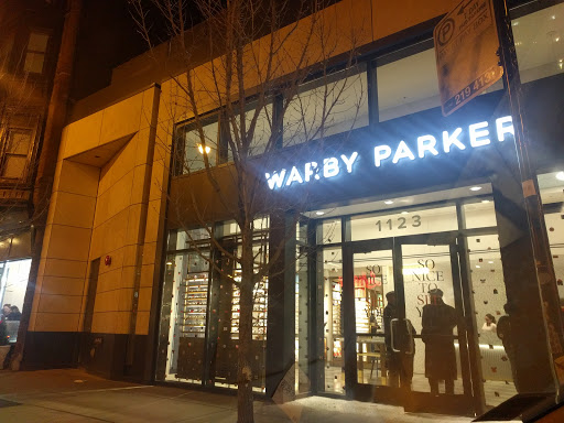 Eye Care Center «Warby Parker», reviews and photos, 1123 N State St, Chicago, IL 60610, USA