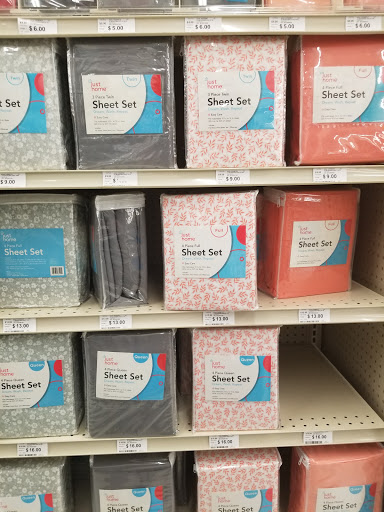 Discount Store «Big Lots», reviews and photos, 801 Dixon Blvd #1131, Cocoa, FL 32922, USA