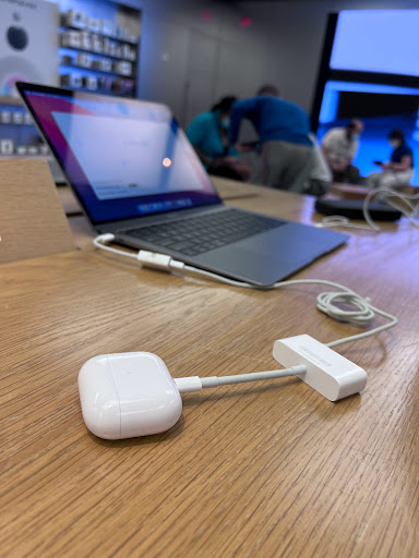 Computer Store «Apple Haywood Mall», reviews and photos, 700 Haywood Rd, Greenville, SC 29607, USA