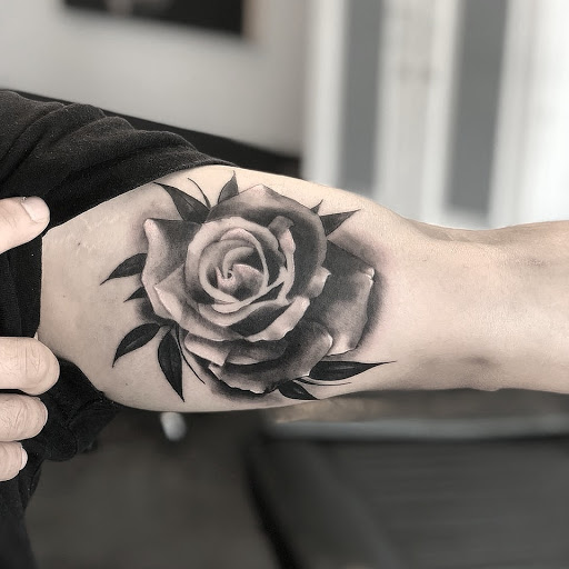 Tattoo Shop «Allied Ink Tattoos & Piercings», reviews and photos, 1415 Georgia St, Vallejo, CA 94590, USA