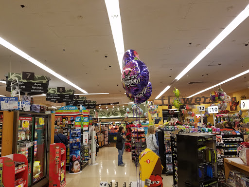 Grocery Store «Ralphs», reviews and photos, 1100 N San Fernando Blvd, Burbank, CA 91504, USA