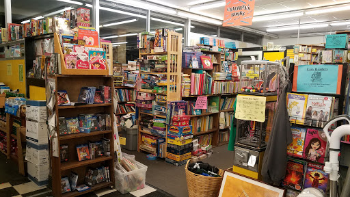 Book Store «Wonder Book and Video», reviews and photos, 607 Dual Hwy, Hagerstown, MD 21740, USA