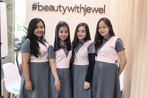 Jewel Beauty Bandung Eyelash Extension Bandung Terbaik image