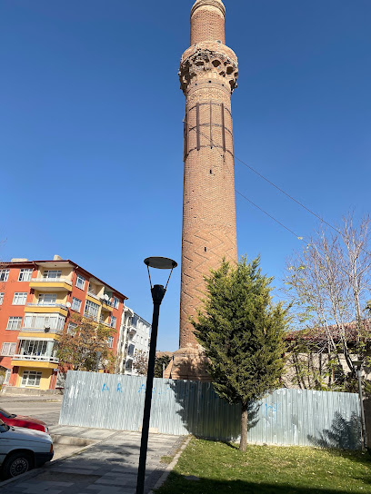 Kızıl Minare Cami