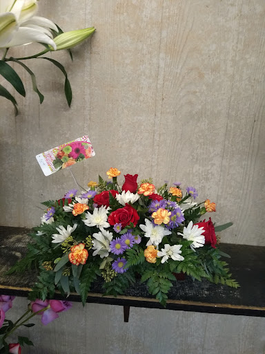 Florist «Always In Bloom Florist», reviews and photos, 872 17th St, Vero Beach, FL 32960, USA