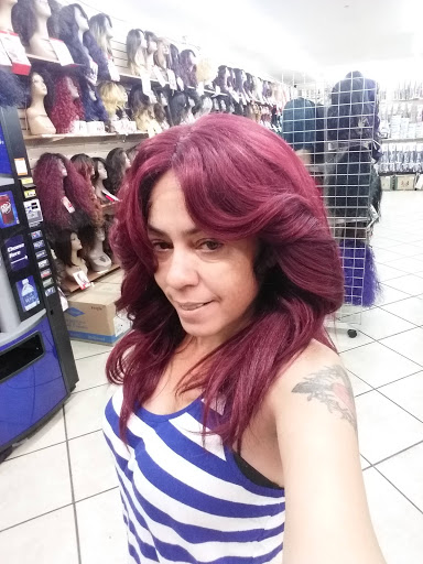 Beauty Supply Store «Diamond Girl beauty supply», reviews and photos, 3224 W Broward Blvd, Fort Lauderdale, FL 33312, USA