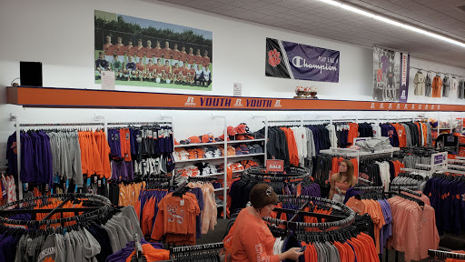 Sportswear Store «Tiger Sports Shop (Downtown)», reviews and photos, 364 College Ave, Clemson, SC 29631, USA