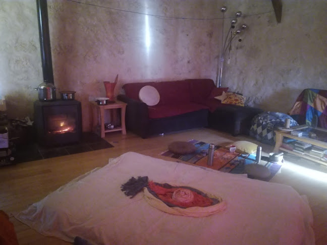 Opinii despre Margaux Rambourg - Luminaissances - rituel Rebozo, yoga, danse, soin et accompagnement des femmes în Bergerac - Centre de yoga