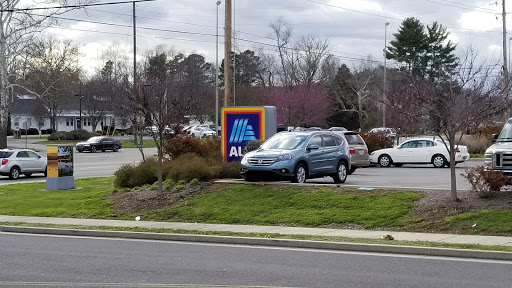 Supermarket «ALDI», reviews and photos, 111 Woodland Terrace E, Oak Ridge, TN 37830, USA