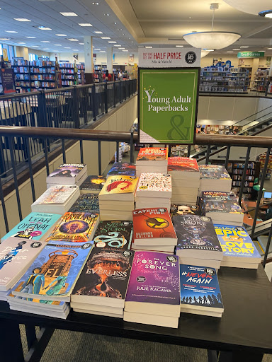 Book Store «Barnes & Noble», reviews and photos, 6002 Slide Rd, Lubbock, TX 79414, USA