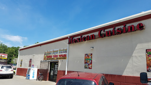 La Unica Supermarket, 1706 SE 6th Ave, Topeka, KS 66607, USA, 