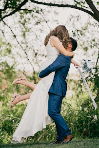 Love Arrow Wedding Photography Saginaw Michigan - Photo 5 - Car repair in Bay City, MI, Saginaw