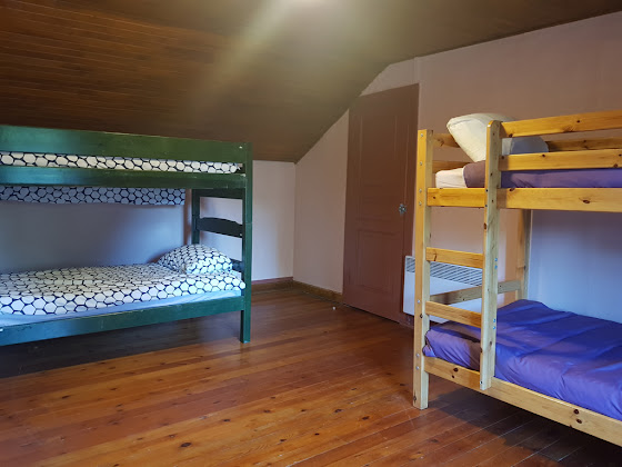 Chambres Lodge Gite d'étape Kan An Dour - Ecluse 138 de Bon Repos 22570 Bon Repos sur Blavet