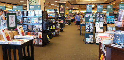Book Store «Barnes & Noble Booksellers Encinitas», reviews and photos, 1040 N El Camino Real # 104, Encinitas, CA 92024, USA