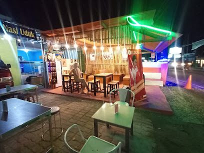 Saung Bambu Anyer Cafe