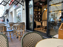 Atmosphère du Café Hoche Cannes - Restaurant, Brasserie, Salon de thé Rue Hoche - n°16