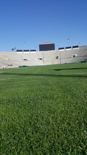 Stadium «Rose Bowl Stadium», reviews and photos, 1001 Rose Bowl Dr, Pasadena, CA 91103, USA