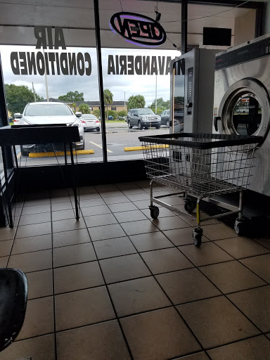 Laundry Service «WashClub Tampa Bay», reviews and photos, 5821 S Dale Mabry Hwy, Tampa, FL 33611, USA