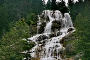 Cascade des Brochaux image